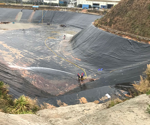 柘城废水池清理