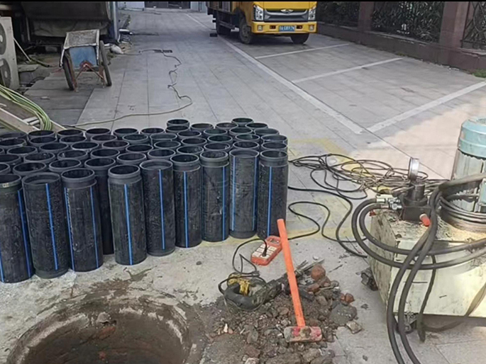 柘城PE置换管厂家 DN315置换管 非开挖管短管置换